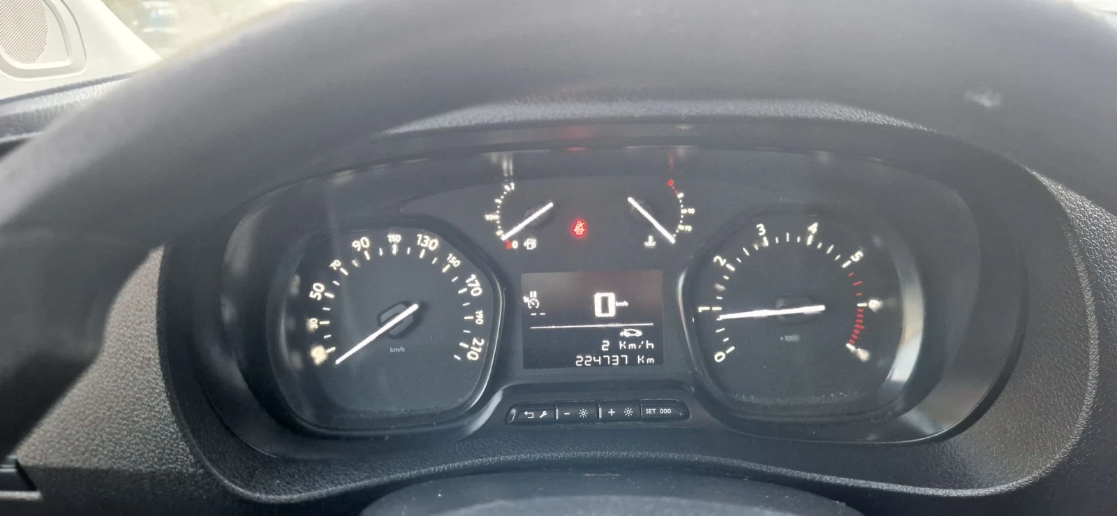 Peugeot Expert ОТЛИЧЕН, снимка 17 - Бусове и автобуси - 54417360