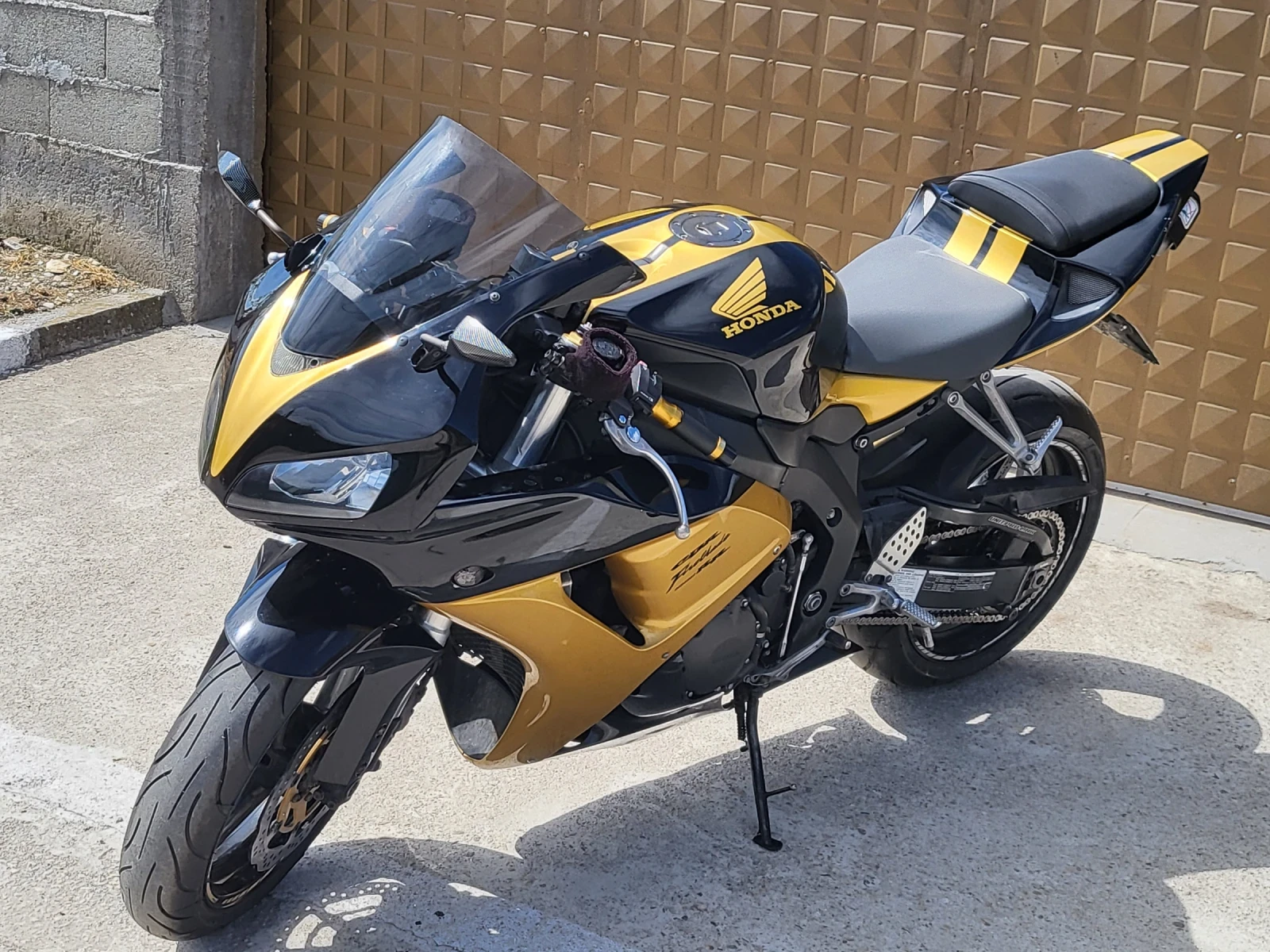 Honda Cbr SC 57, снимка 2 - Мотоциклети и мототехника - 55993453
