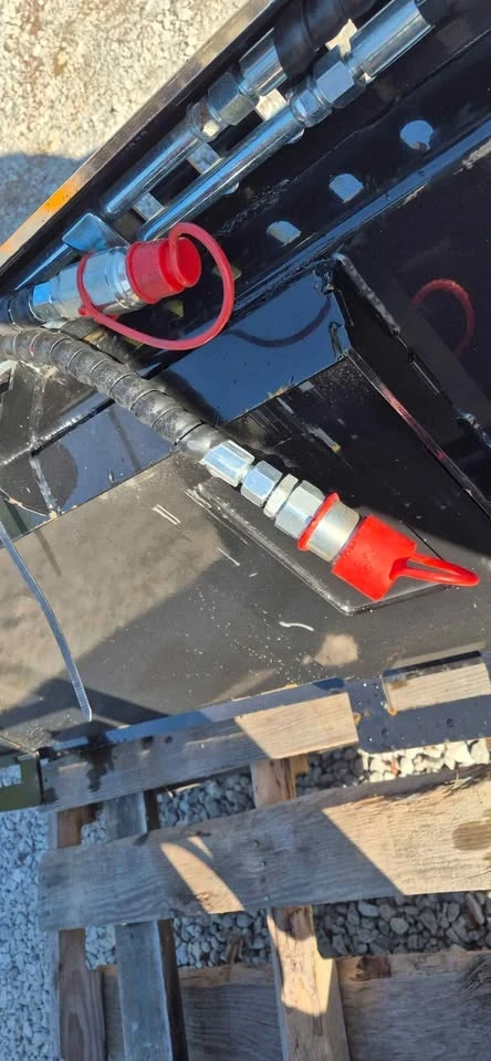 Допълнително оборудване Друг вид НОВА//ОТВАРЯЕМА КОФА 4В1 ЗА МИНИ ЧЕЛЕН ТОВАРАЧ  - изображение 3