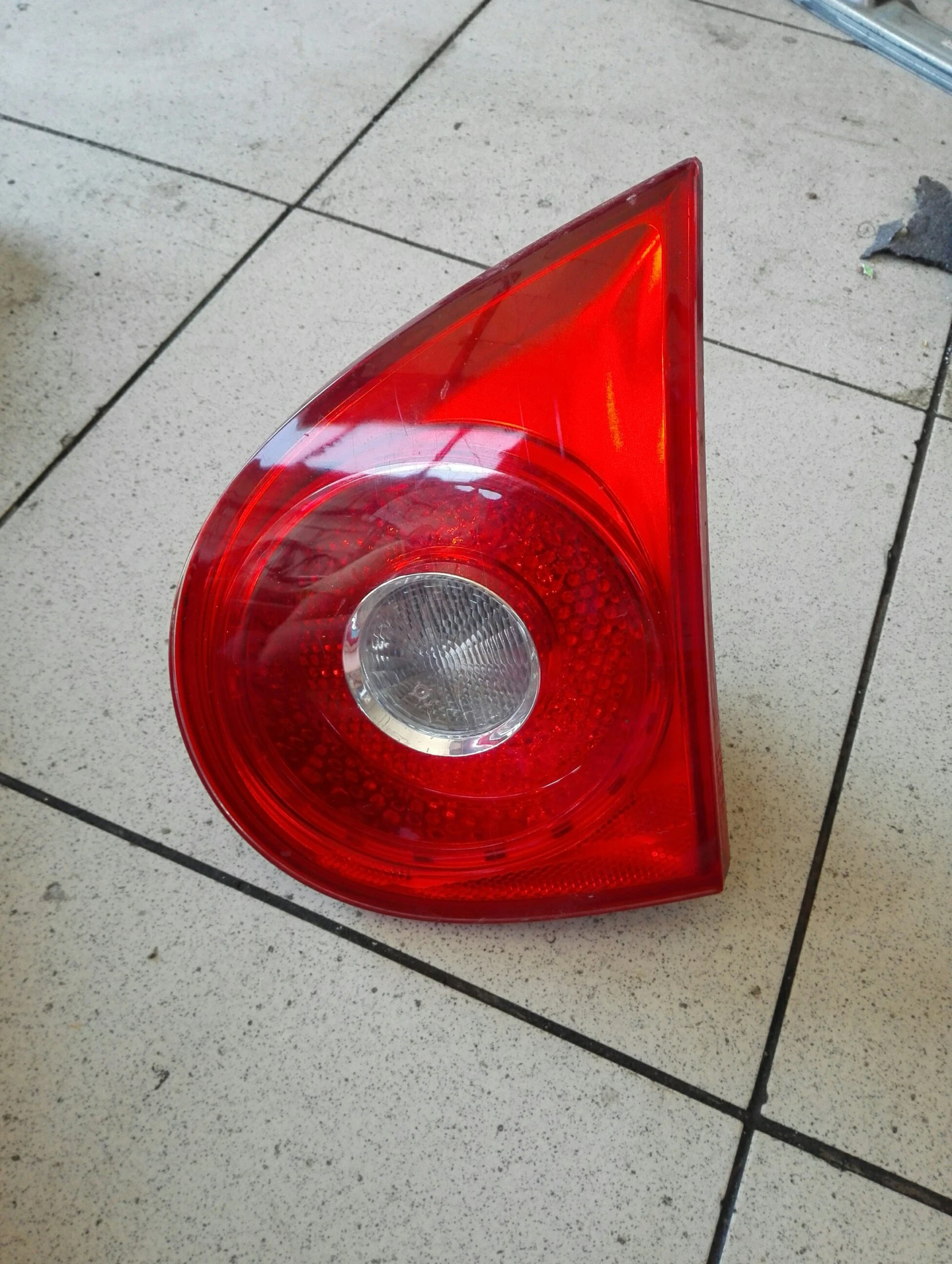 ���� ����� �������� ���������� ���� 5 ������ | Mobile.bg � ����������� 1