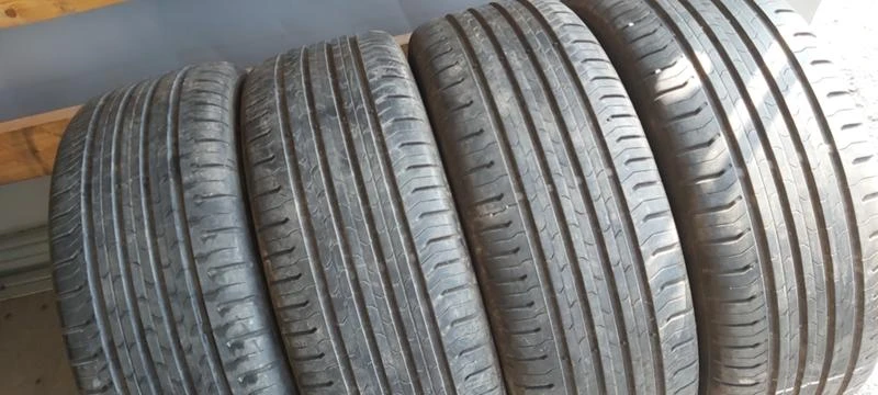 Гуми Летни 215/55R17, снимка 2 - Гуми и джанти - 31996919