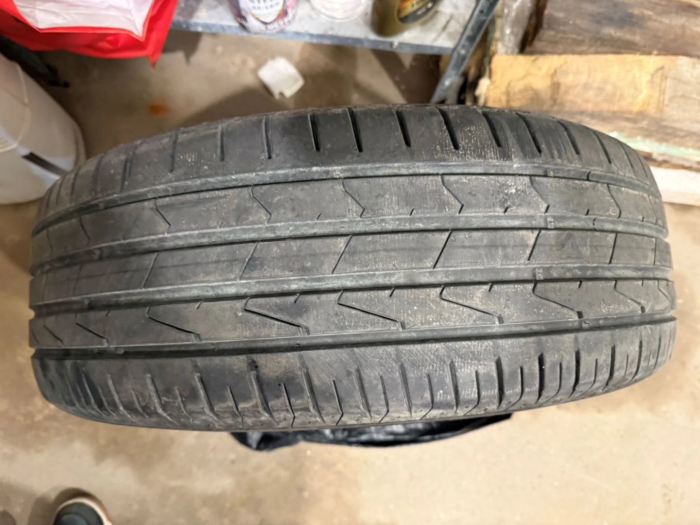 Гуми Летни 215/60R17, снимка 5 - Гуми и джанти - 54747423