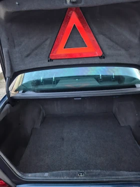 Mercedes-Benz 124 Е200, снимка 3