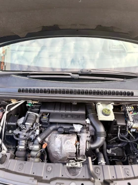 Peugeot 3008 1.6HDi Xenon * Panorama * FELLINE  - 8400 лв. / 4294.85 € - 25028726 10