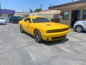 Dodge Challenger 