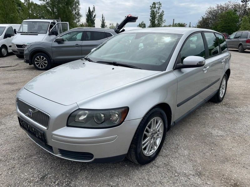 Volvo V50 1.6 HDI, снимка 1 - Автомобили и джипове - 40782231