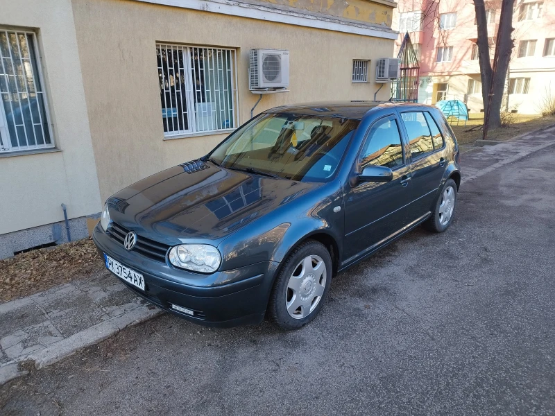 VW Golf IV, снимка 1 - Автомобили и джипове - 47344727