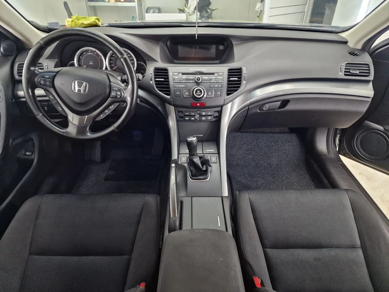 Honda Accord 2.2i-DTEC 150кс Facelift, снимка 11 - Автомобили и джипове - 47945582