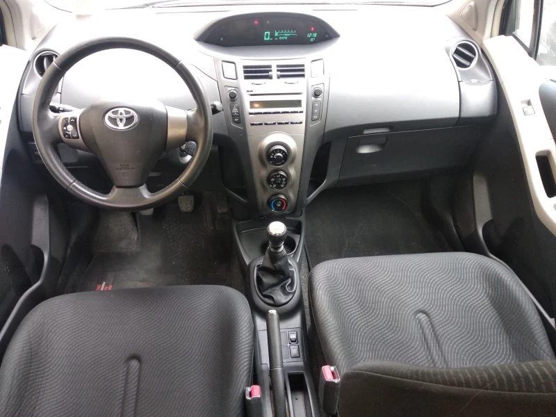 Toyota Yaris 1.33 6ск. Швейцария!, снимка 6 - Автомобили и джипове - 47720662