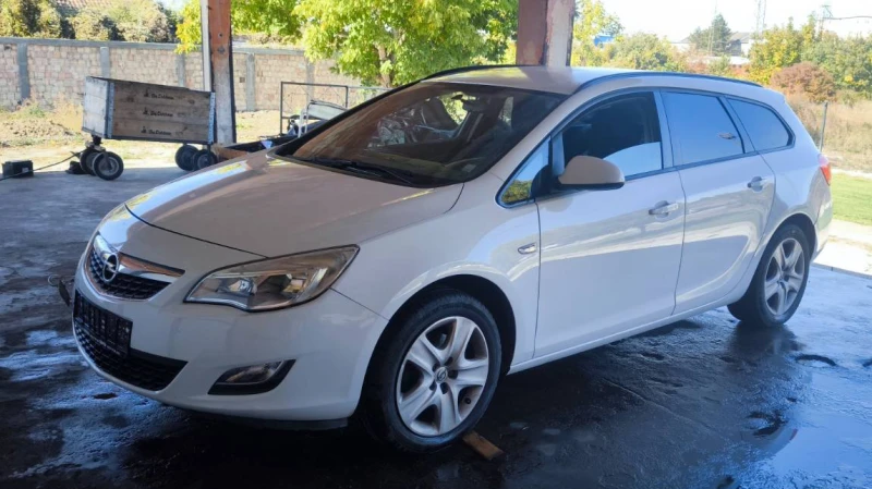 Opel Astra 1.7, снимка 3 - Автомобили и джипове - 48150625