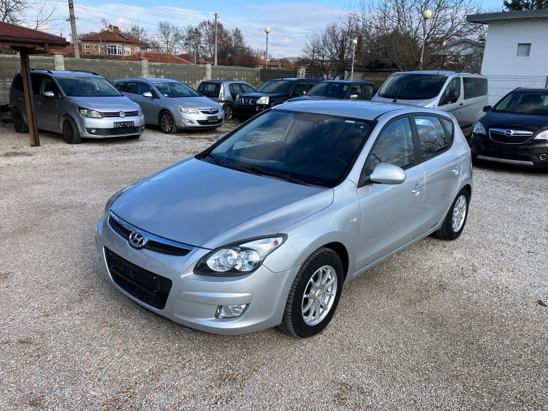 Hyundai I30 1.4-газ инжекцион, снимка 3 - Автомобили и джипове - 48433539