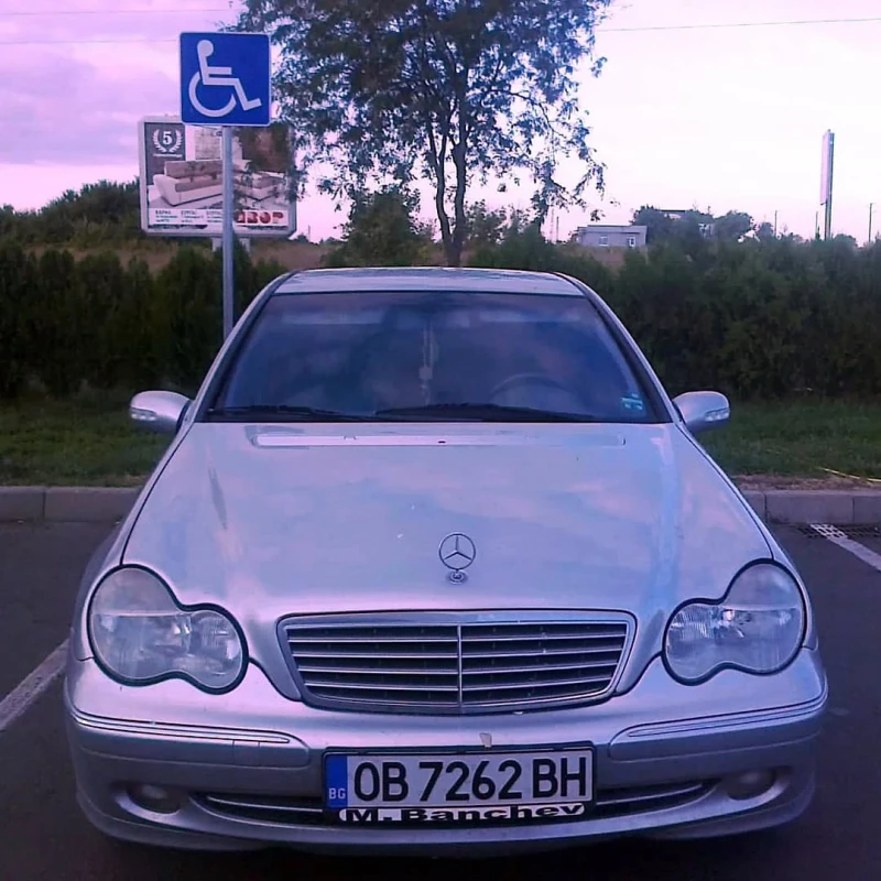 Mercedes-Benz C 220, снимка 1 - Автомобили и джипове - 48764338