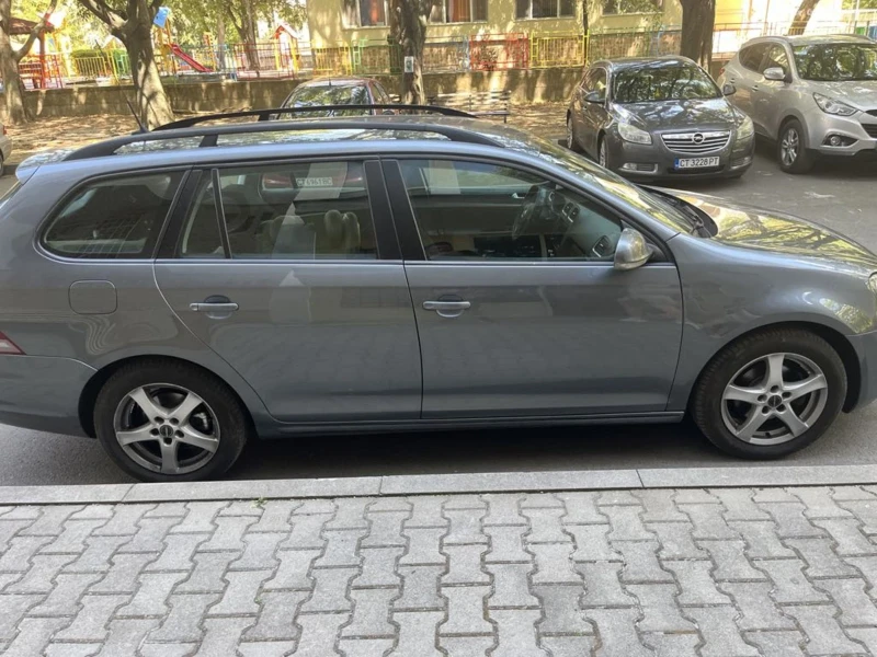 VW Golf Variant 1.6TDI, снимка 4 - Автомобили и джипове - 49021709