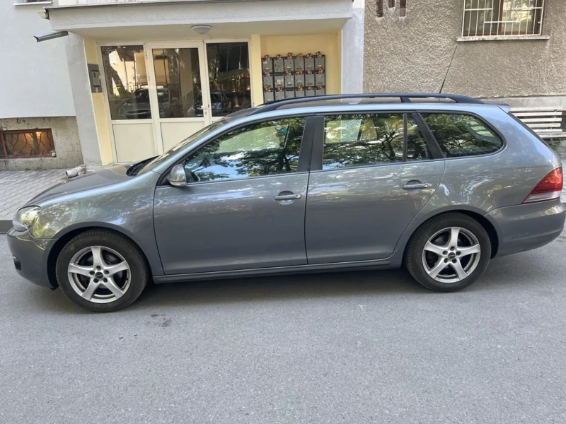 VW Golf Variant 1.6TDI, снимка 2 - Автомобили и джипове - 49021709