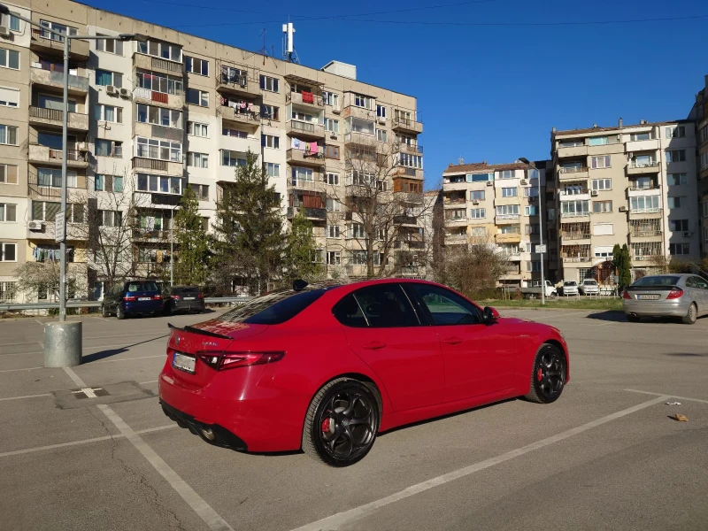 Alfa Romeo Giulia Veloce Q4, снимка 4 - Автомобили и джипове - 49587412