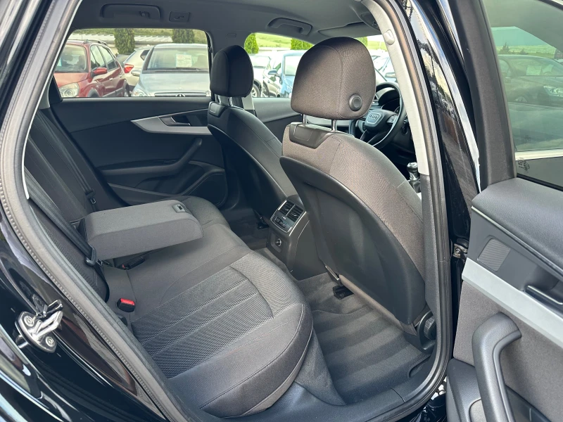 Audi A4 QUATTRO* LED* NAVI* TOP* , снимка 7 - Автомобили и джипове - 50381599