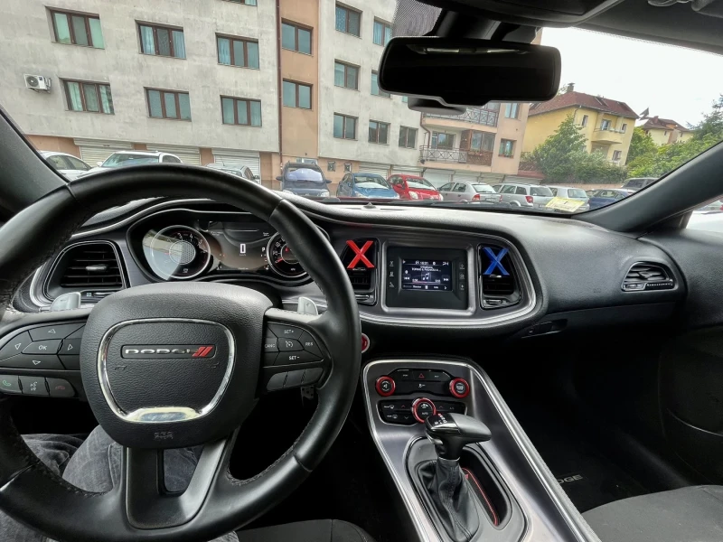 Dodge Challenger 3.6 SXT, снимка 14 - Автомобили и джипове - 51885417