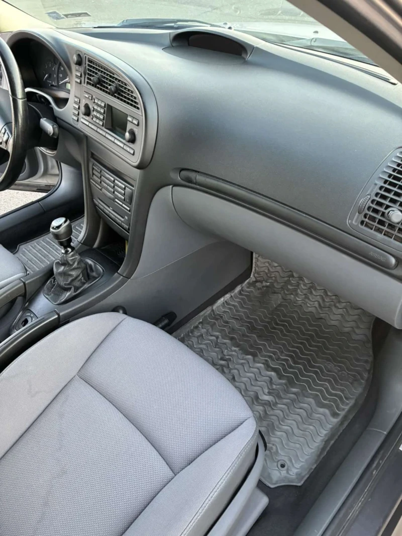 Saab 9-3 6 скорости / 2.2 дизел - 125кс, снимка 10 - Автомобили и джипове - 52127951
