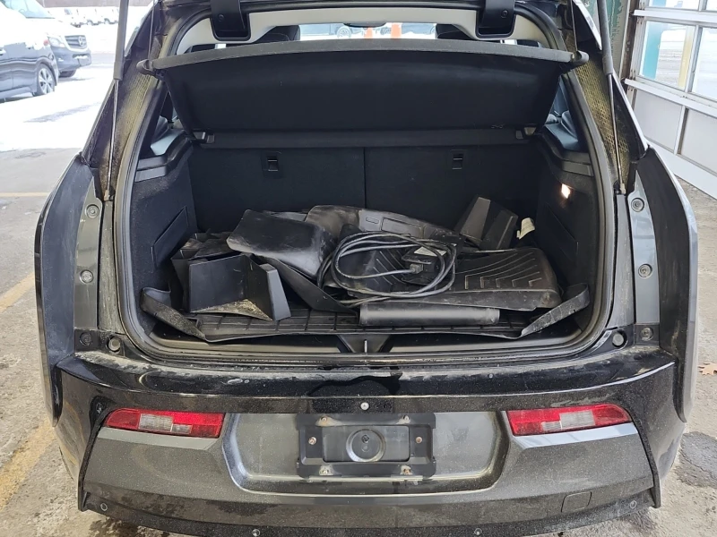 BMW i3 * * CARFAX * * АВТО КРЕДИТ * * , снимка 10 - Автомобили и джипове - 52830658