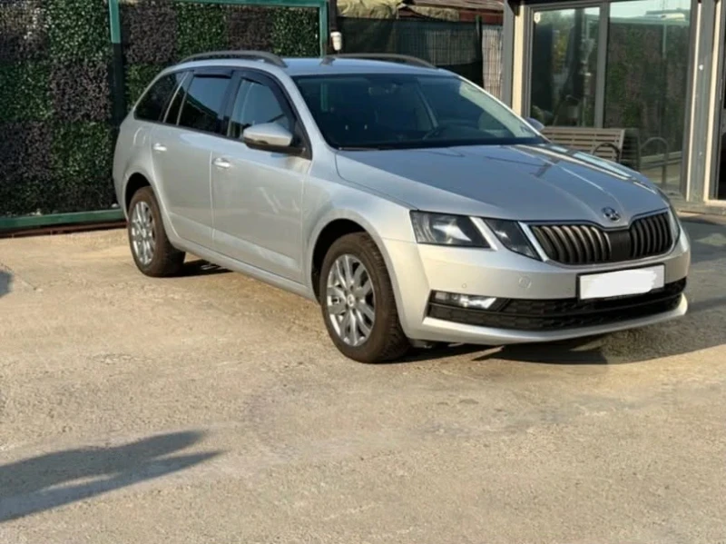Skoda Octavia, снимка 2 - Автомобили и джипове - 52973587