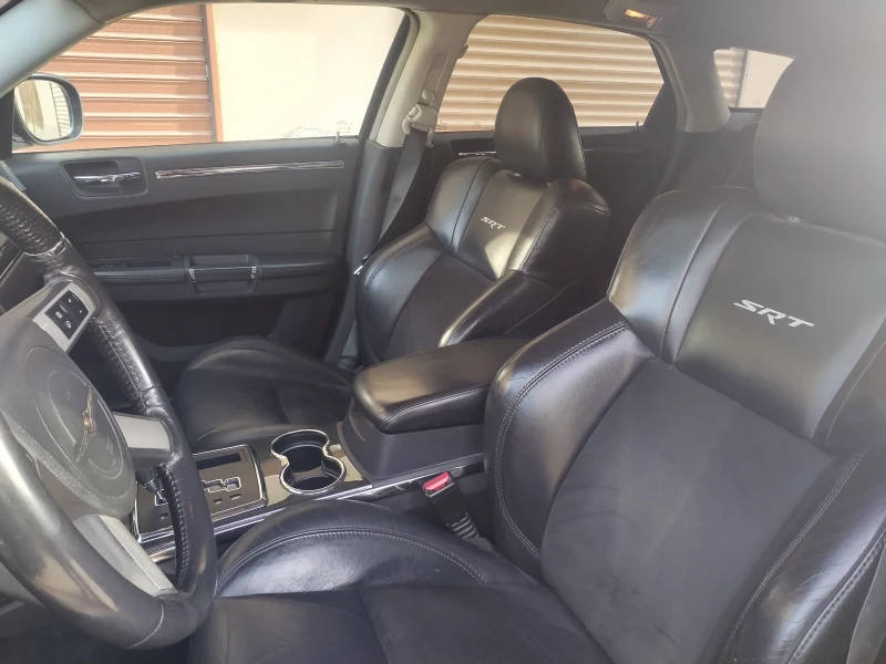 Chrysler 300c, снимка 4 - Автомобили и джипове - 53230539