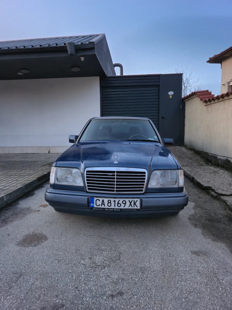 Mercedes-Benz 124 Е200