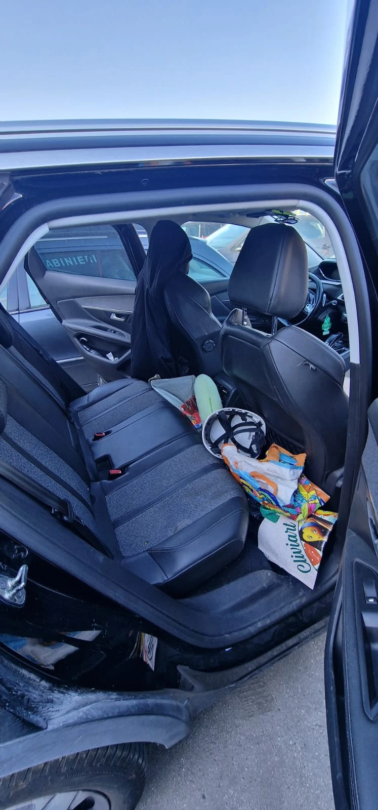 Peugeot 3008 1.5D ALLURE , снимка 10 - Автомобили и джипове - 54144506