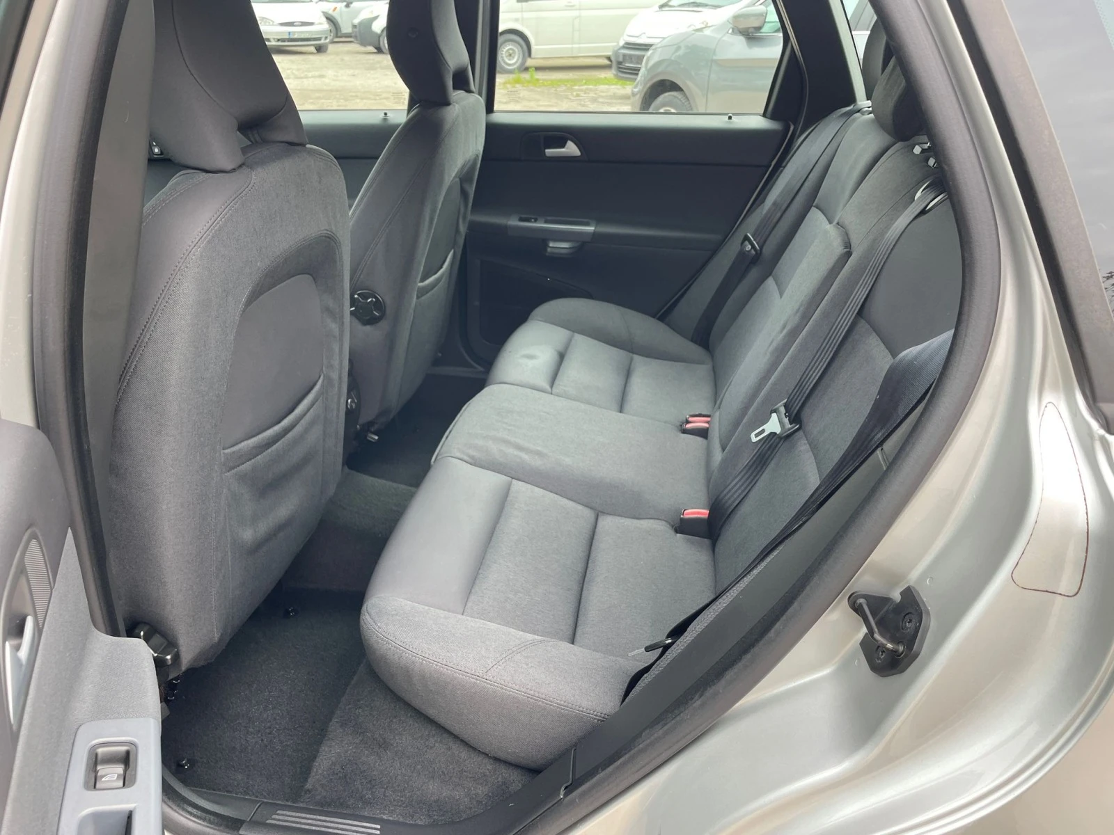 Volvo V50 1.6 HDI | Mobile.bg — изображение 14