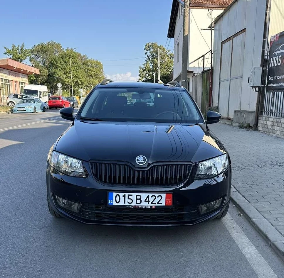 Skoda Octavia Автоматик 4Х4 85, 000 КМ!!! Внос Швейцария - изображение 3