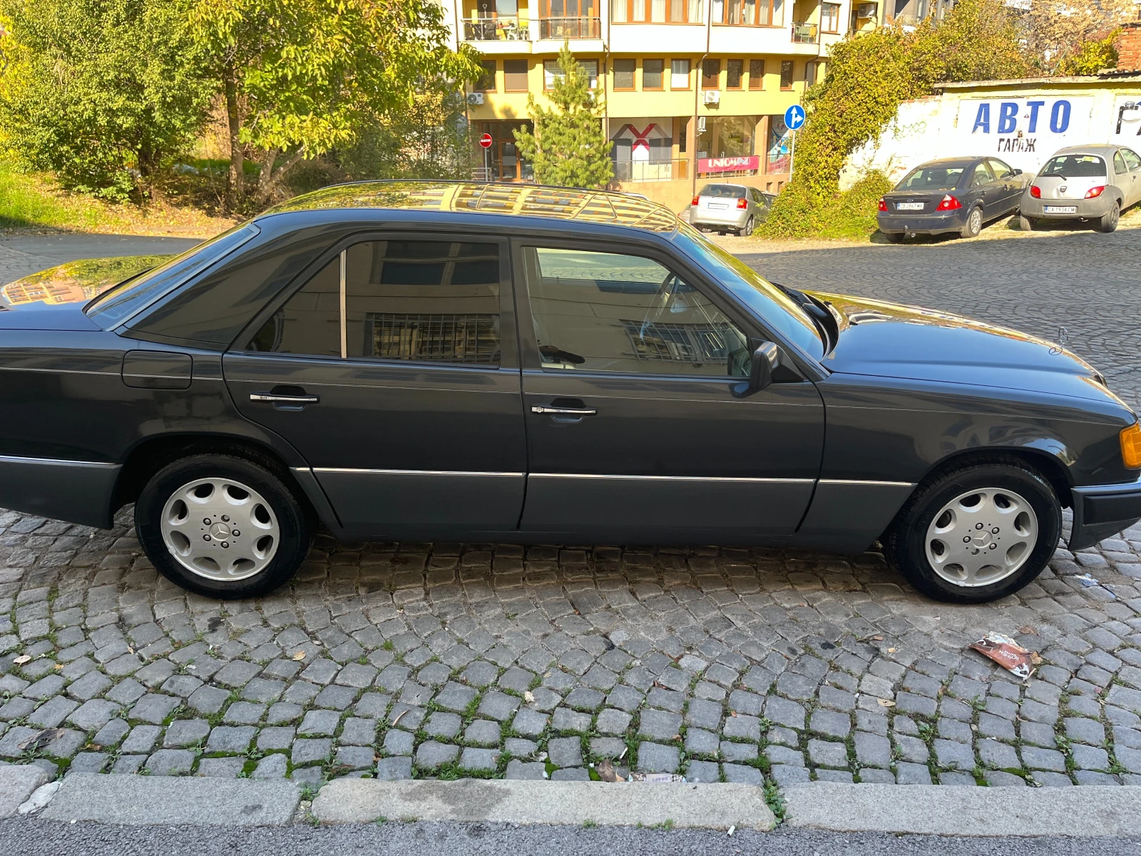 Mercedes-Benz 124 400/420 E - изображение 7