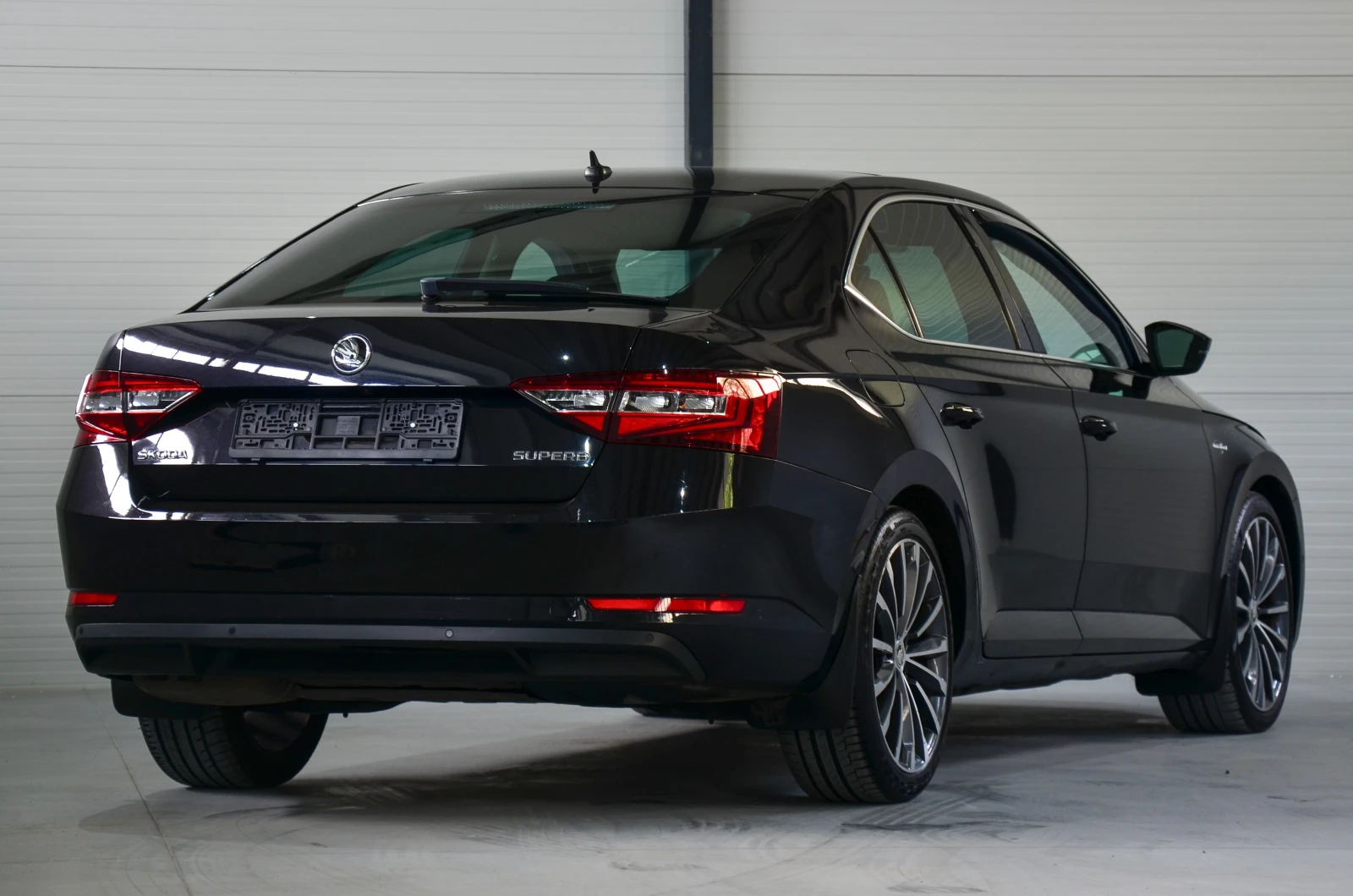 Skoda Superb III 2.0 TDI L&K - изображение 5