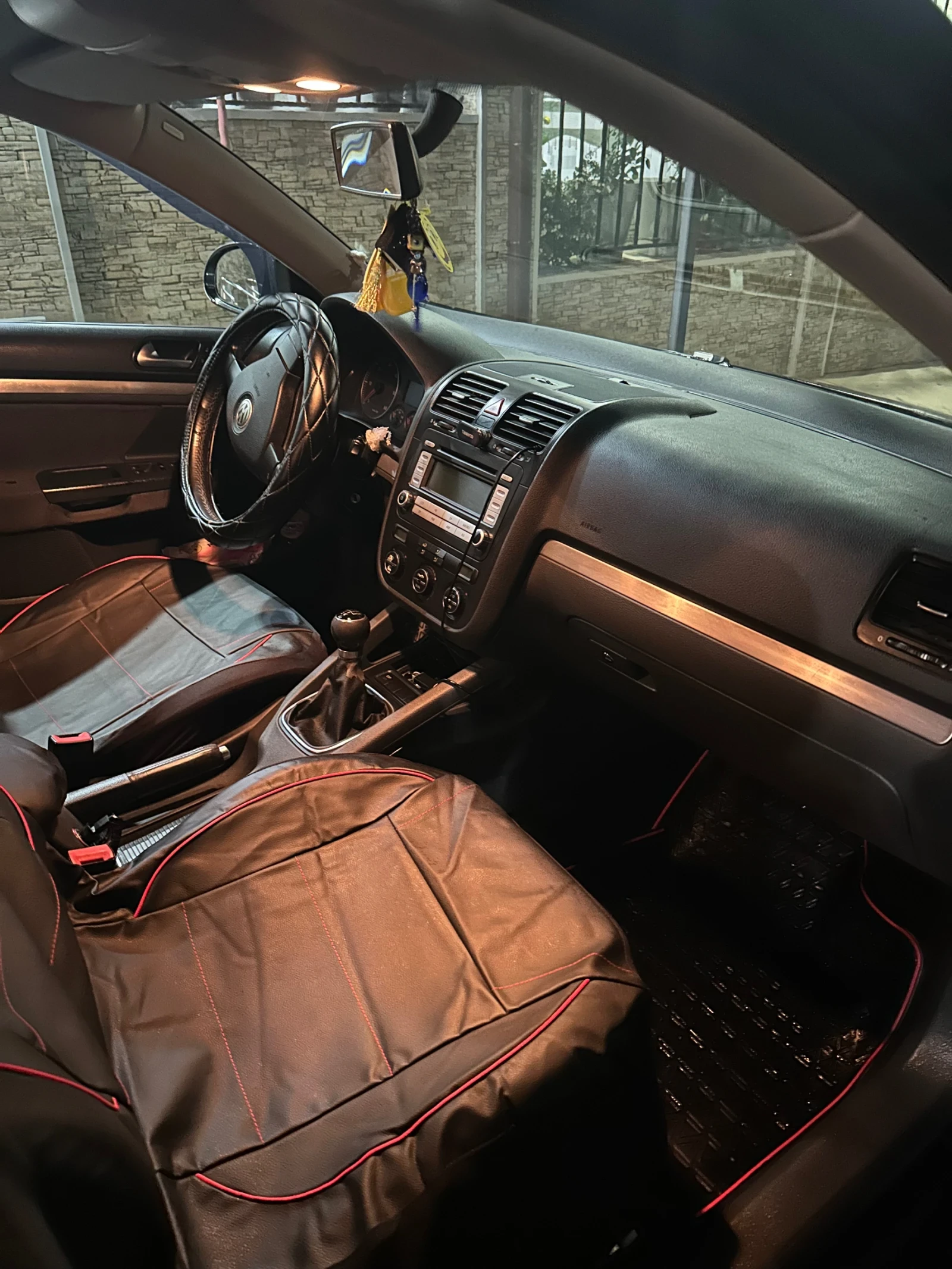 VW Jetta  - изображение 4
