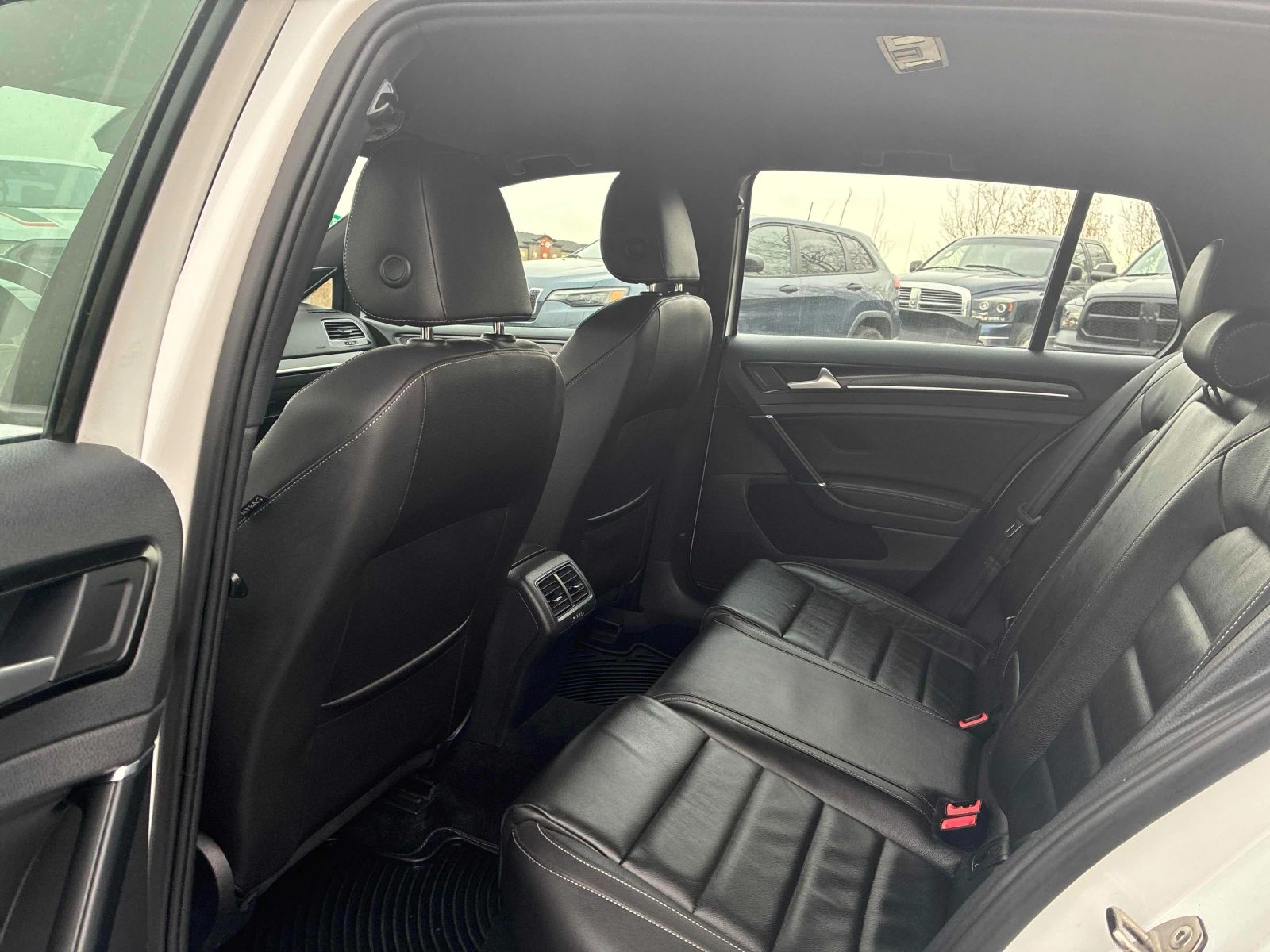 VW Golf * R* CARFAX *    | Mobile.bg   10