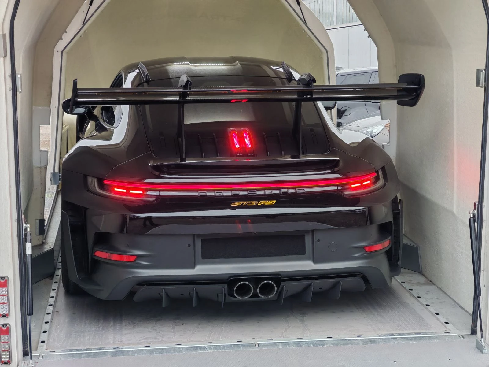 Porsche 911 GT3 RS - изображение 5