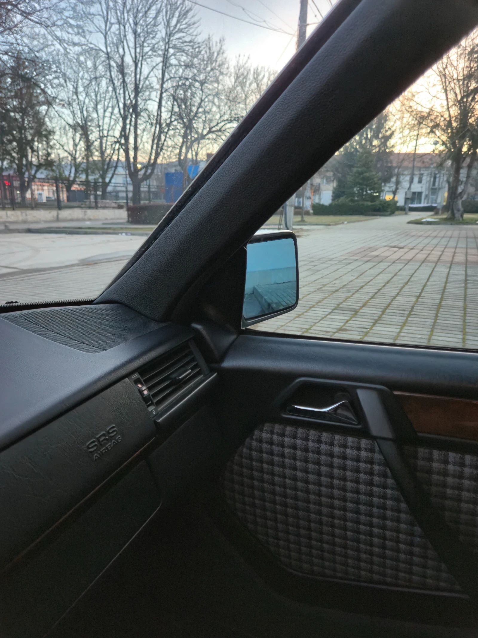 Mercedes-Benz 124 Е200 - изображение 9