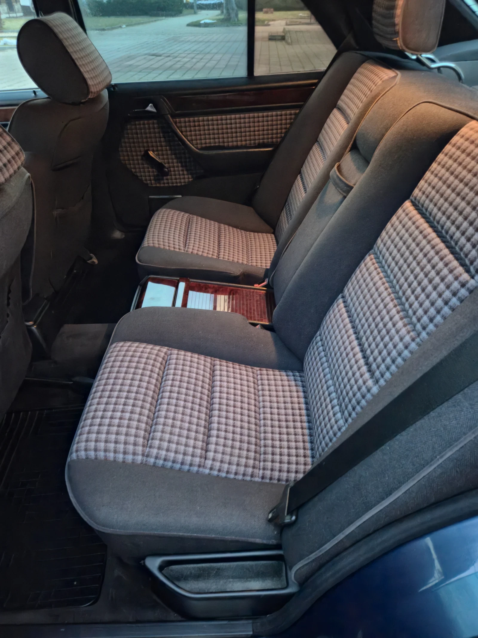 Mercedes-Benz 124 Е200 - изображение 5