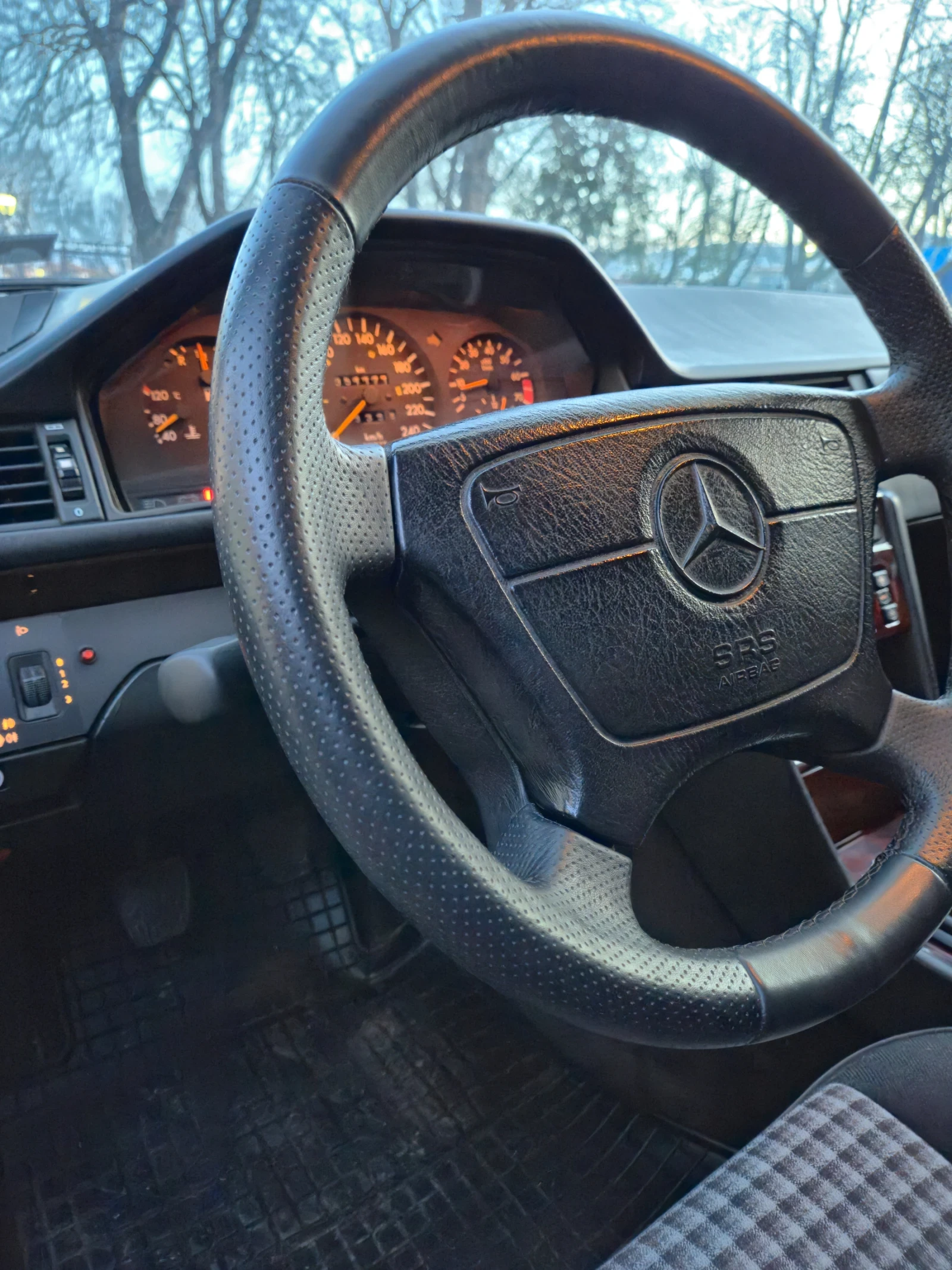 Mercedes-Benz 124 Е200 - изображение 7