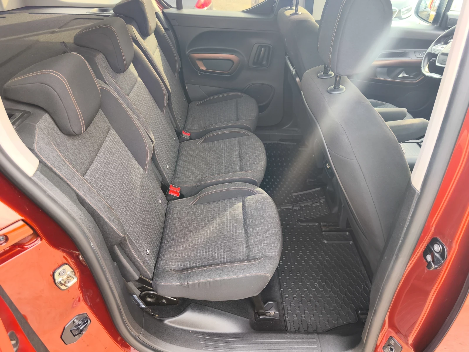 Peugeot Rifter GTline 1.5BlueHdi 131k.c, снимка 6 - Автомобили и джипове - 53769153