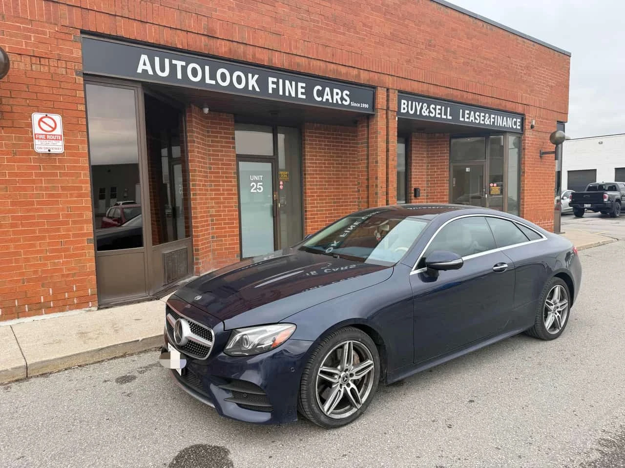 Mercedes-Benz E 400 4MATIC Coupe  CARFAX | Auto.bg — изображение 1