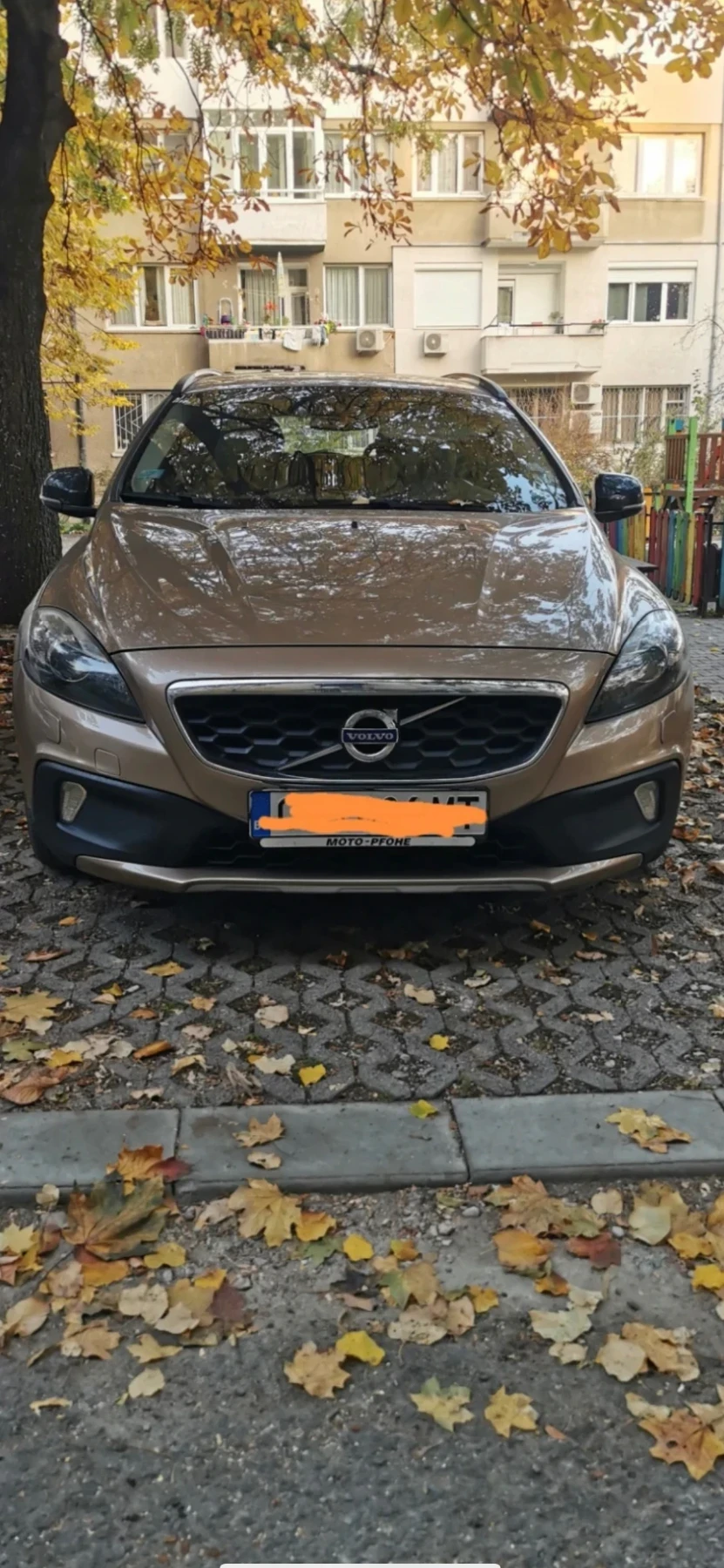 Volvo V40 Cross Country, снимка 2 - Автомобили и джипове - 54285669