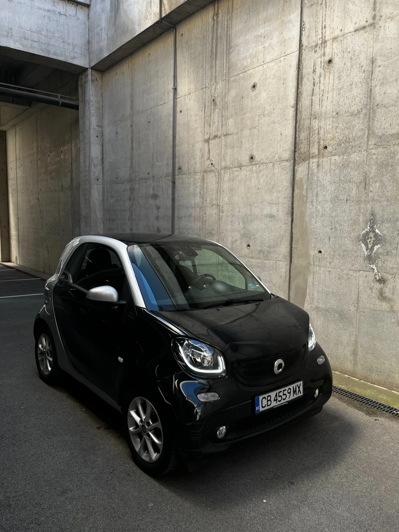 Smart Fortwo, снимка 4 - Автомобили и джипове - 54302248