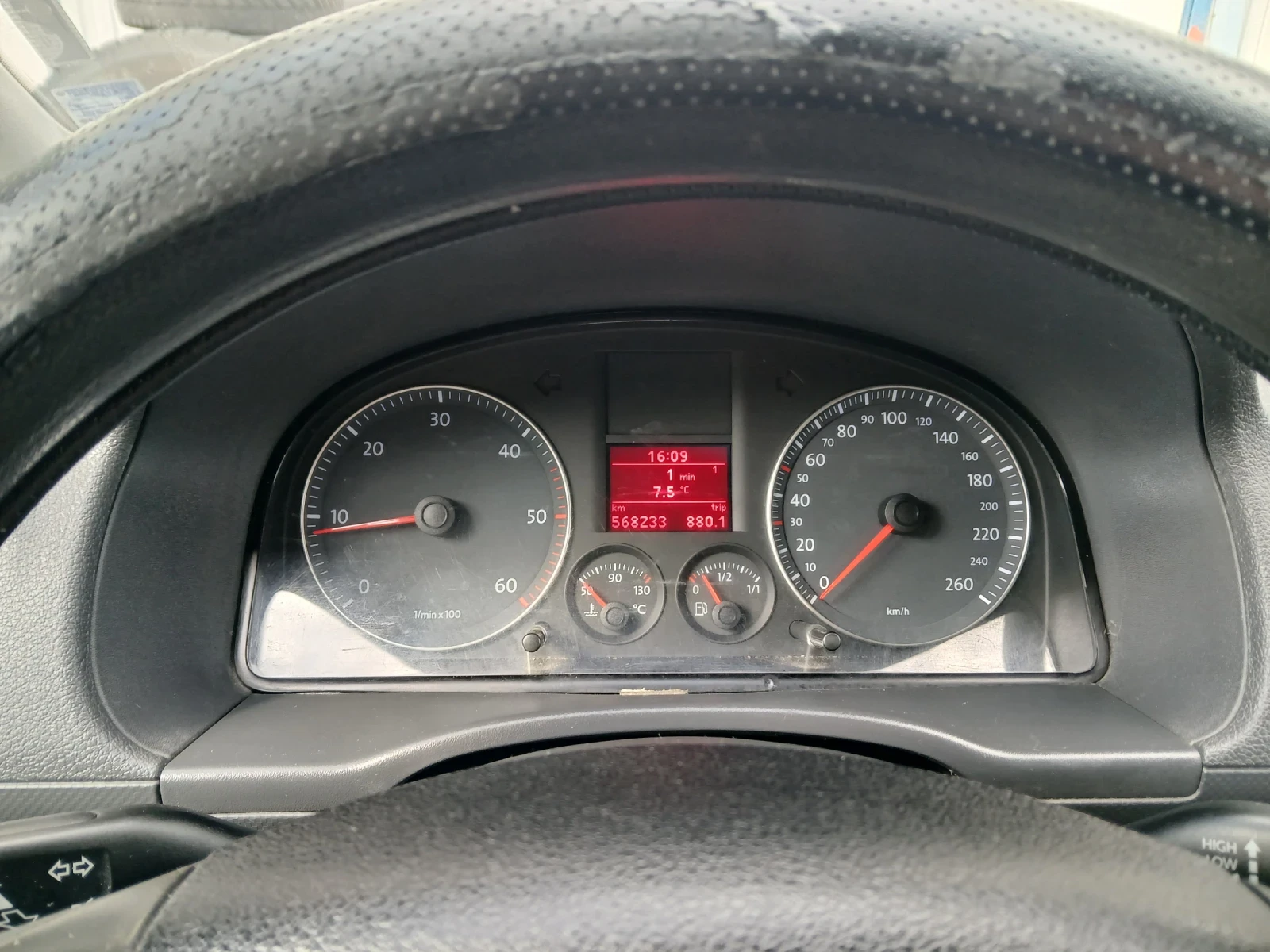 VW Caddy 1.9, снимка 15 - Автомобили и джипове - 54390544