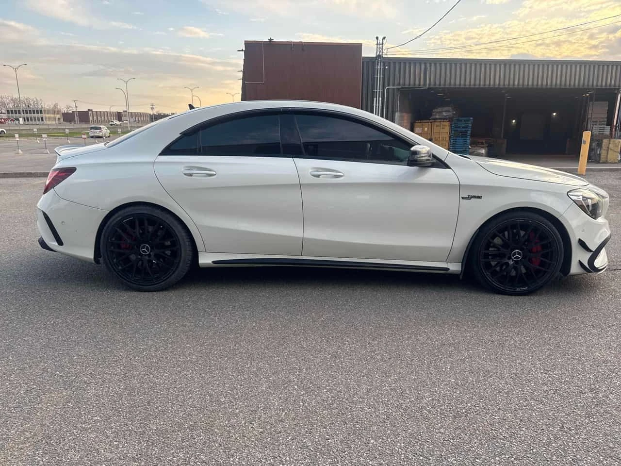 Mercedes-Benz CLA 45 AMG 4MATIC * ПАНОРАМА* ПОДГРЕВИ* КАМЕРА* , снимка 4 - Автомобили и джипове - 54445936
