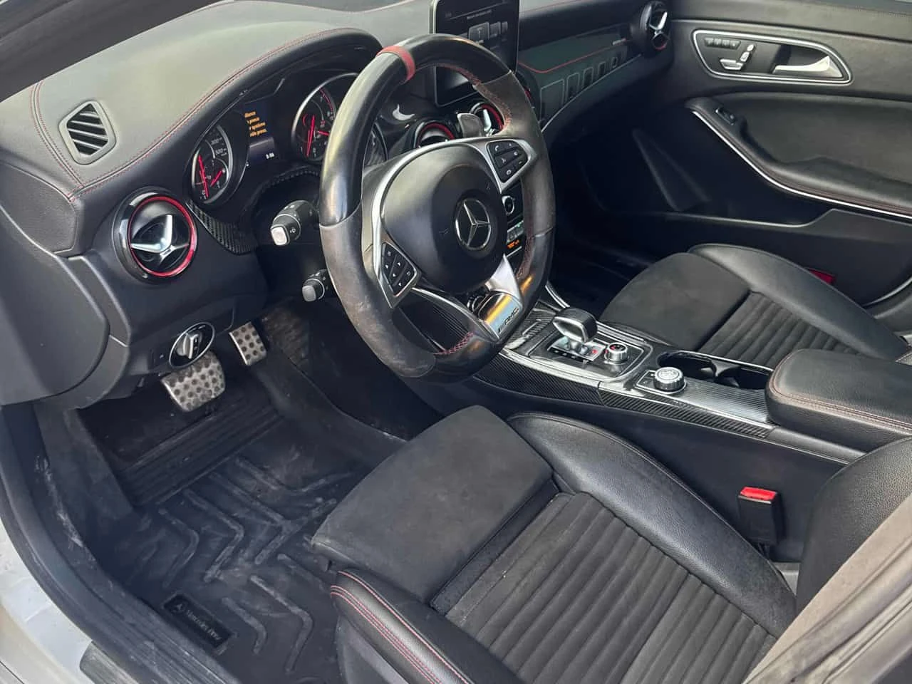 Mercedes-Benz CLA 45 AMG 4MATIC * ПАНОРАМА* ПОДГРЕВИ* КАМЕРА* , снимка 7 - Автомобили и джипове - 54445936