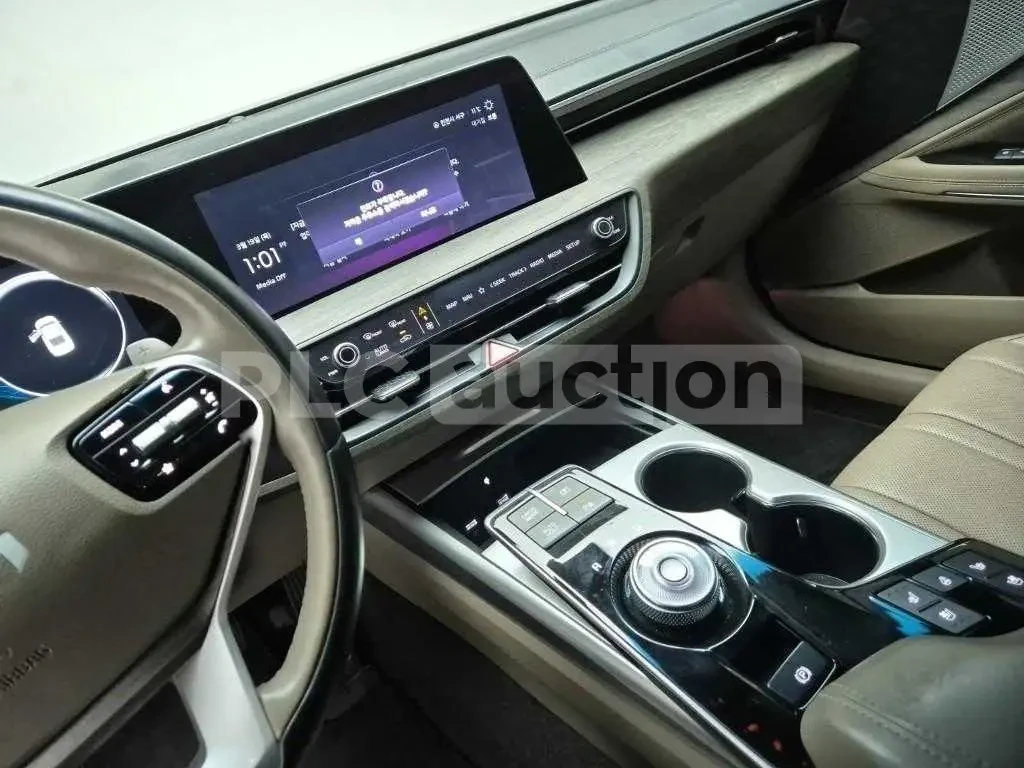 Kia K8 HEV| ОБДУХ| 360CAM| вкл.ТЕХНОТЕСТ, снимка 13 - Автомобили и джипове - 54553682