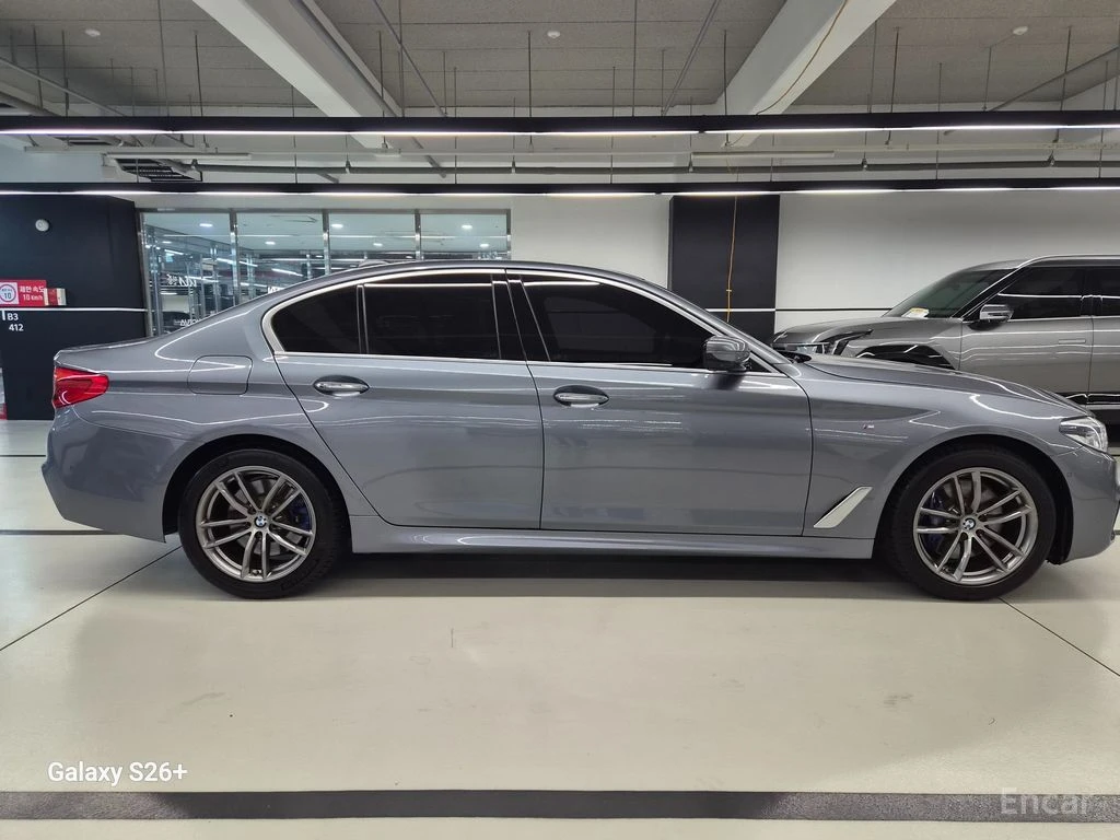 BMW 530, снимка 3 - Автомобили и джипове - 54827729