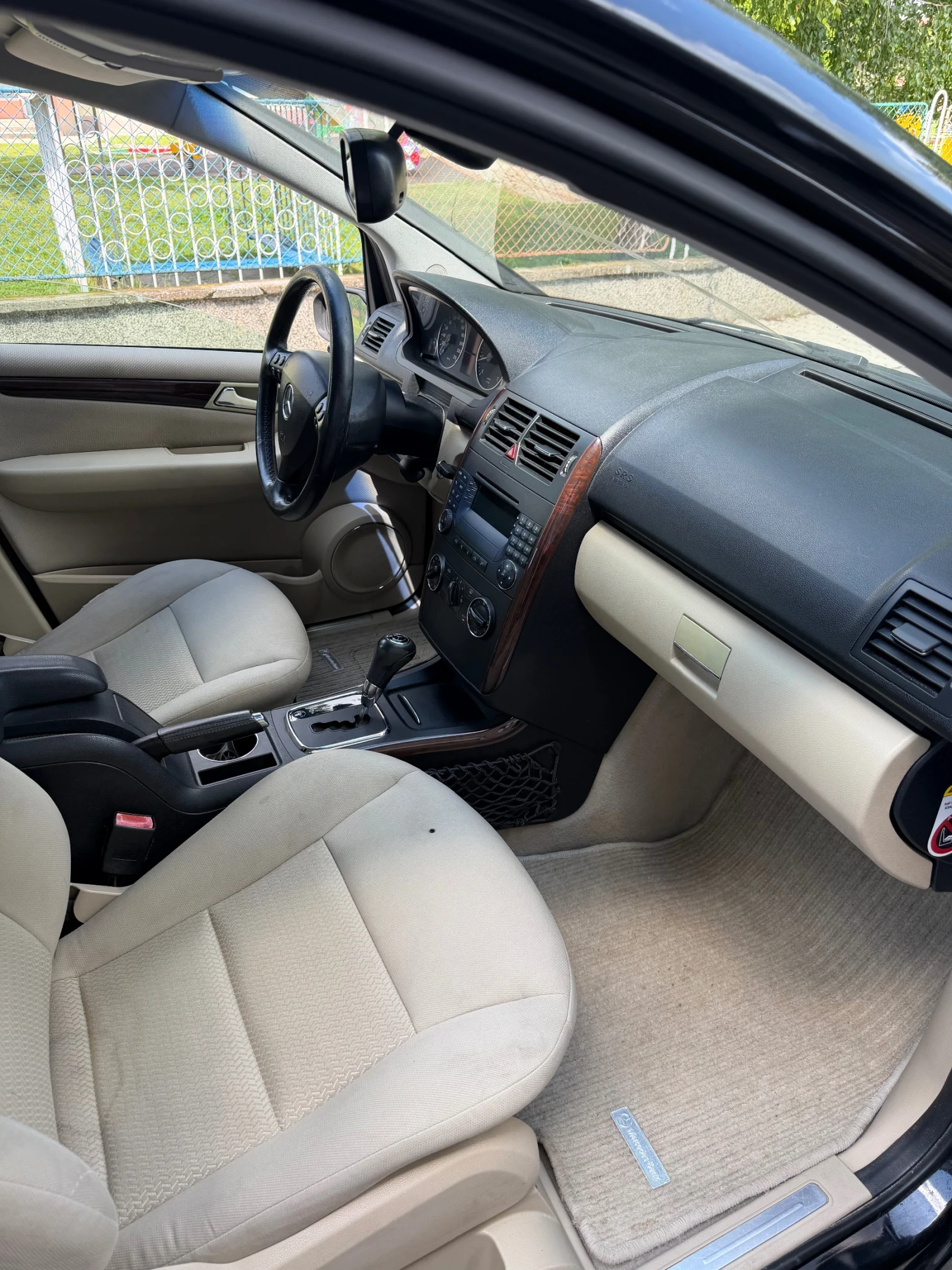 Mercedes-Benz A 170 1.7I AUTOMATIC 7G TRONIC, снимка 6 - Автомобили и джипове - 55057616