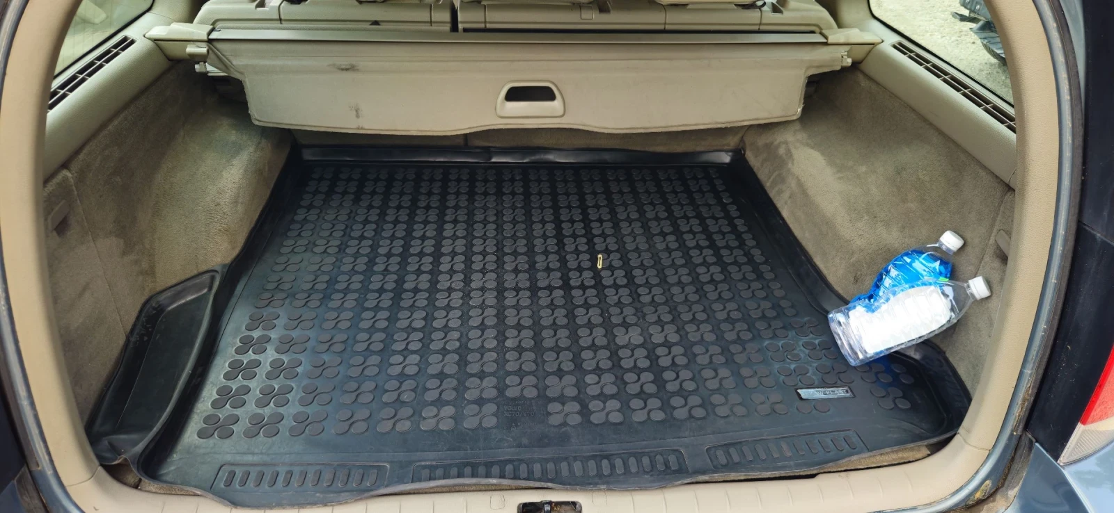 Volvo V70, снимка 10 - Автомобили и джипове - 55345945