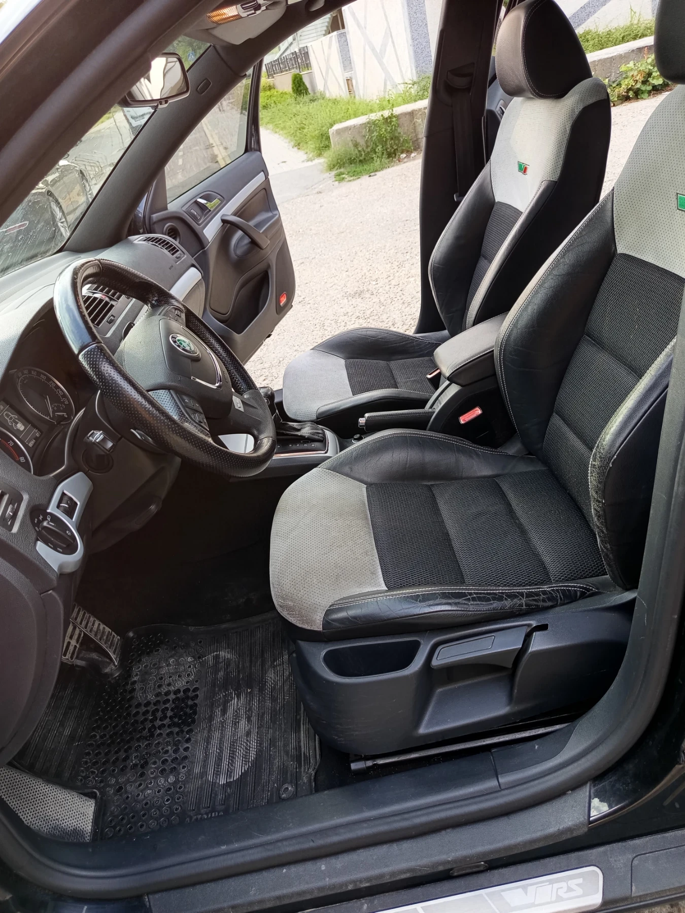 Skoda Octavia VRS, снимка 5 - Автомобили и джипове - 55384501