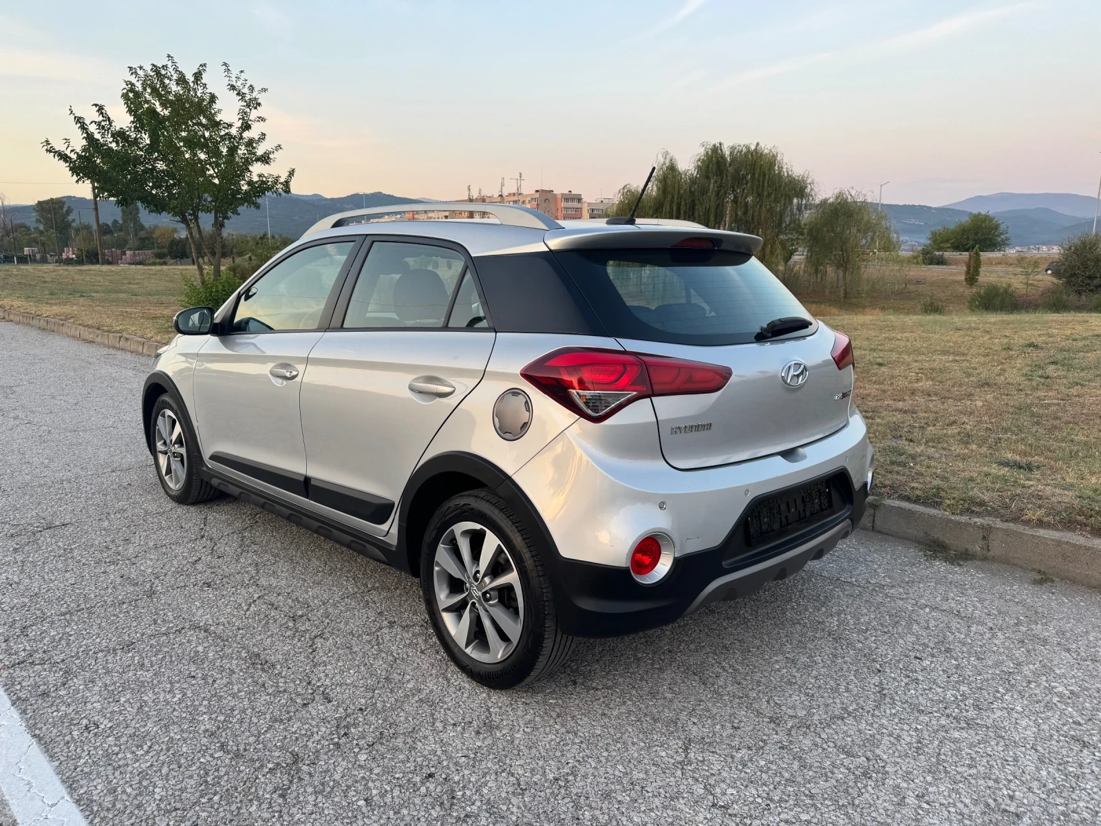 Hyundai I20 I20 Active 1.0 Turbo , снимка 3 - Автомобили и джипове - 56016466